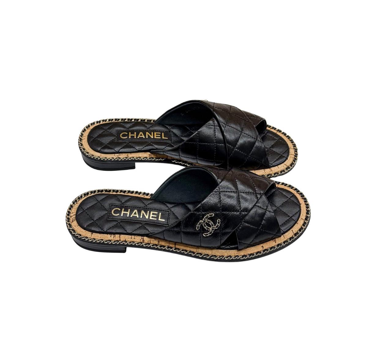 Chanel - Flat slides